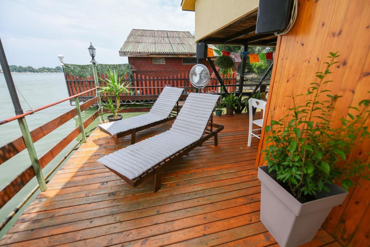 Sagando - Floating House On Sava River Belgrado Exterior foto